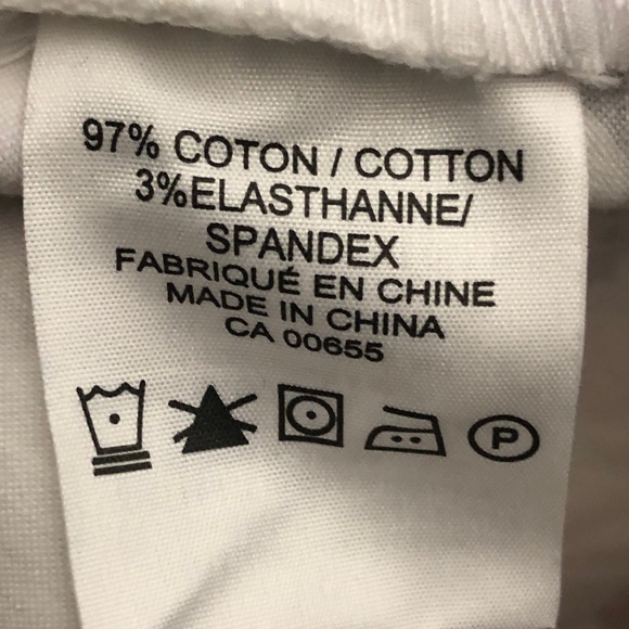 Womens White and Floral Pants. Waist 39” x Inseam 32”(14). - Picture 7 of 7